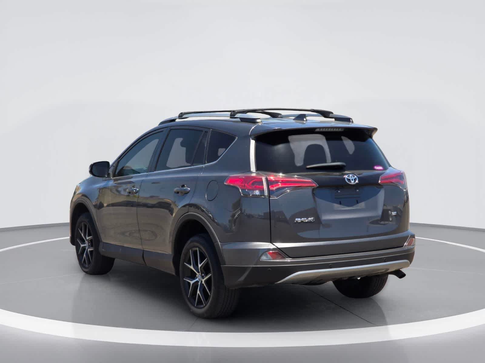 Toyota RAV4 SE 2018