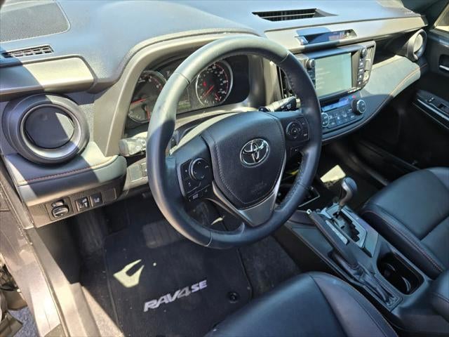 Toyota RAV4 SE 2018
