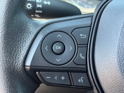 Toyota RAV4 Hybrid XLE 2024