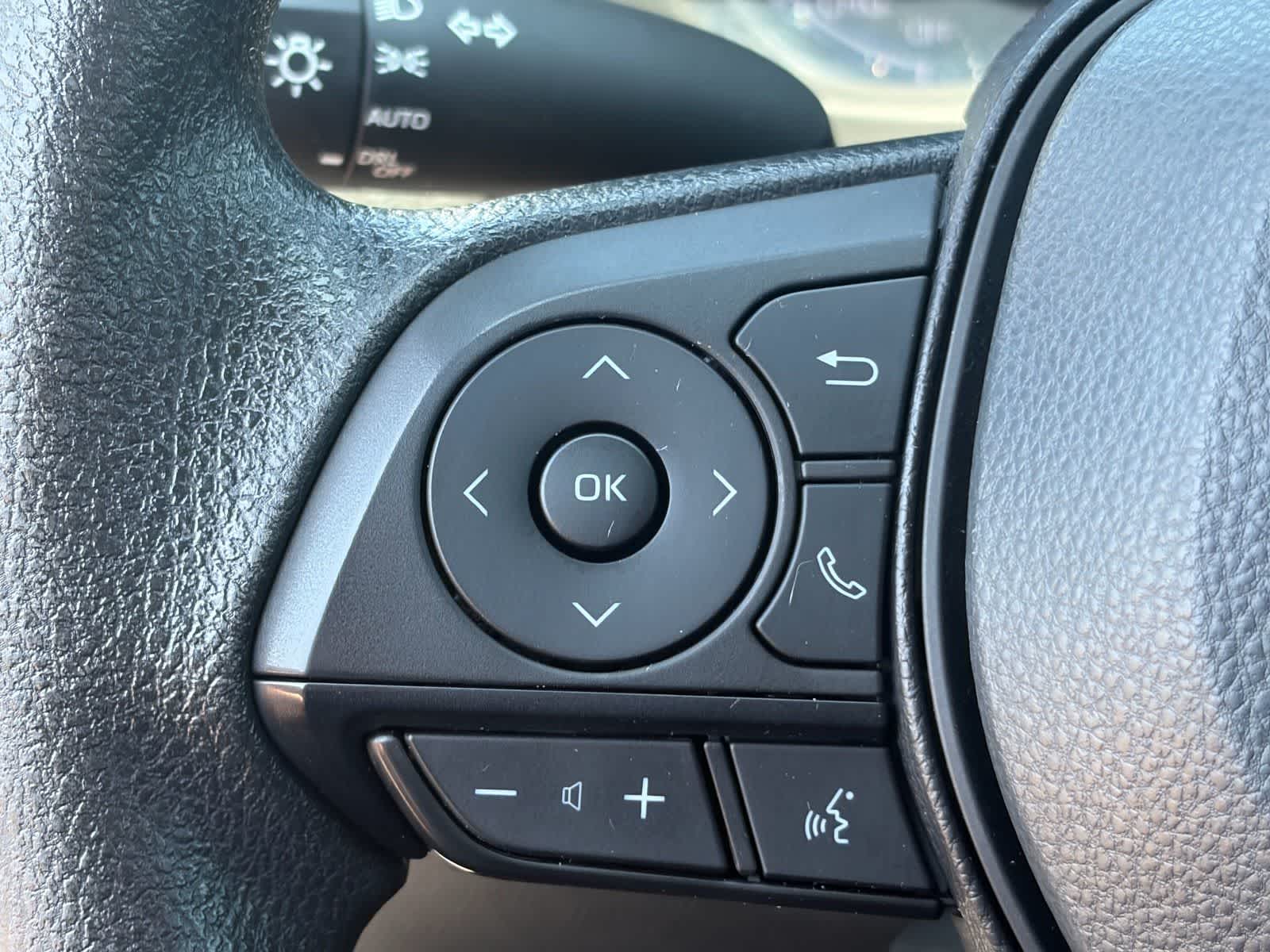 Toyota RAV4 Hybrid XLE 2024