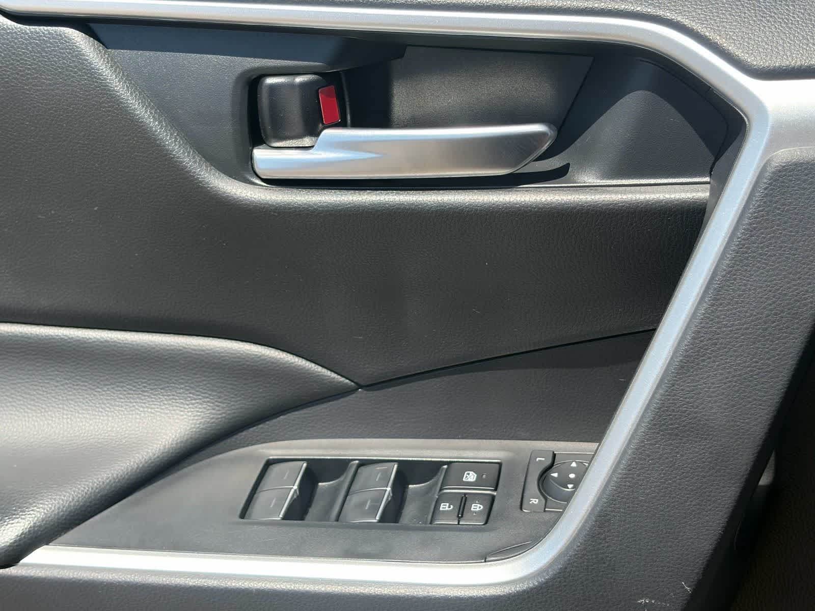 Toyota RAV4 Hybrid XLE 2024