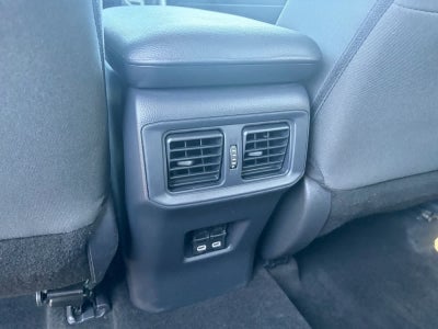 Toyota RAV4 Hybrid XLE 2024