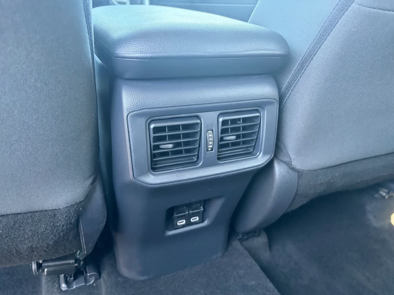 Toyota RAV4 Hybrid XLE 2024