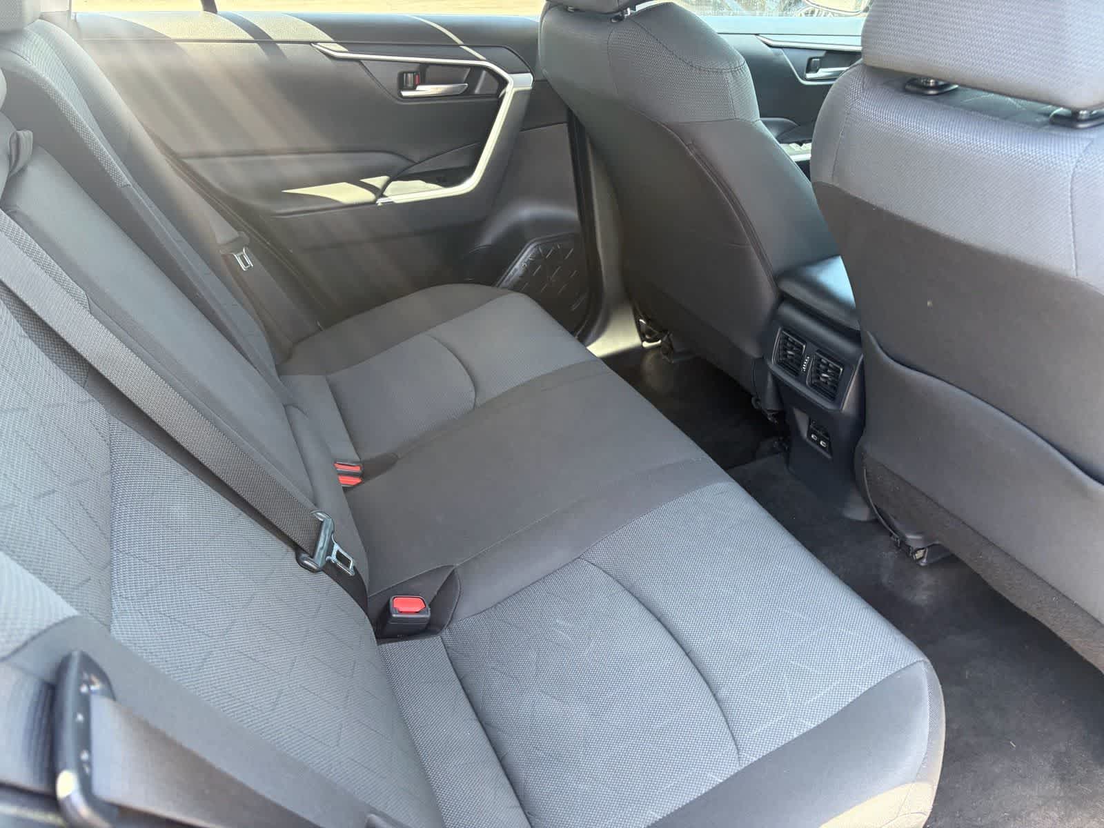 Toyota RAV4 Hybrid XLE 2024