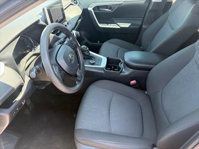 Toyota RAV4 Hybrid XLE 2024