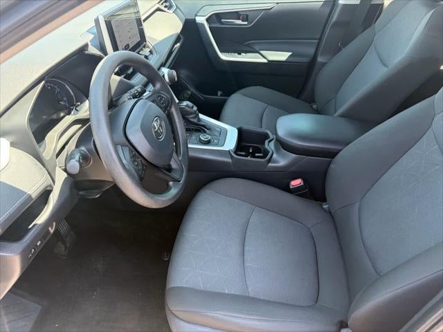 Toyota RAV4 Hybrid XLE 2024