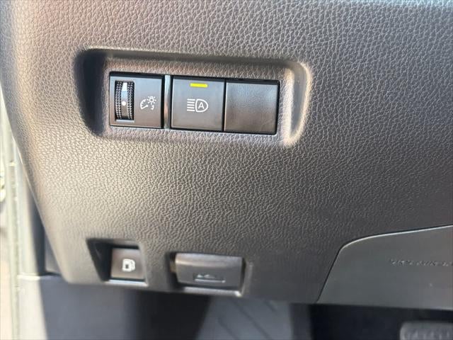 Toyota RAV4 Hybrid XLE 2024