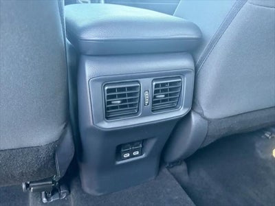 Toyota RAV4 Hybrid XLE 2024