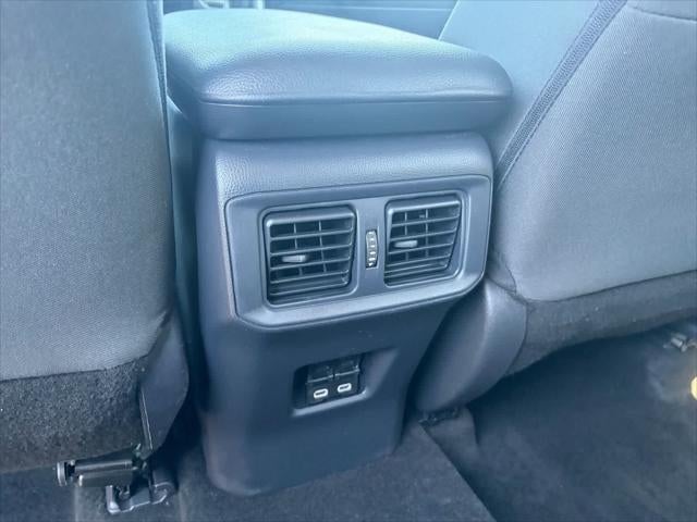 Toyota RAV4 Hybrid XLE 2024