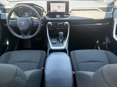 Toyota RAV4 Hybrid XLE 2024