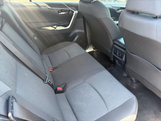 Toyota RAV4 Hybrid XLE 2024