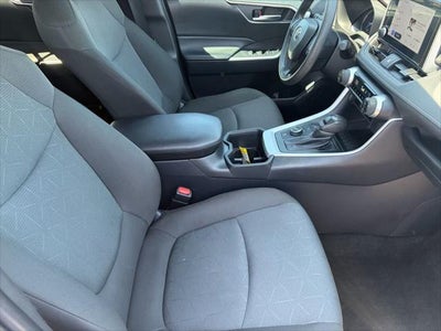 Toyota RAV4 Hybrid XLE 2024