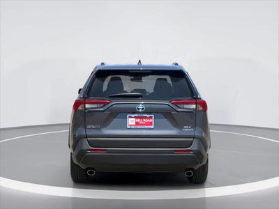 Toyota RAV4 Hybrid XLE 2024