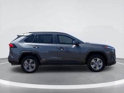 Toyota RAV4 Hybrid XLE 2024
