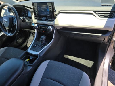 Toyota RAV4 Hybrid XLE 2021