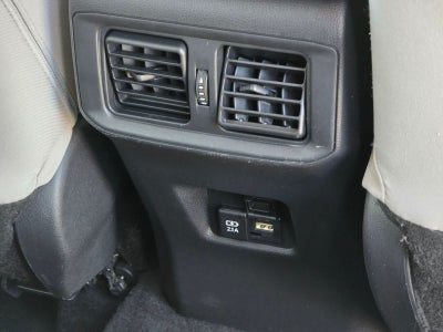 Toyota RAV4 Hybrid XLE 2021