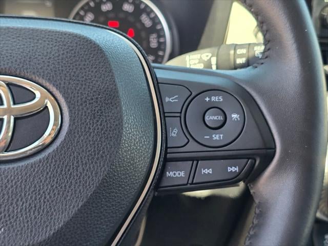 Toyota RAV4 Hybrid XLE 2021