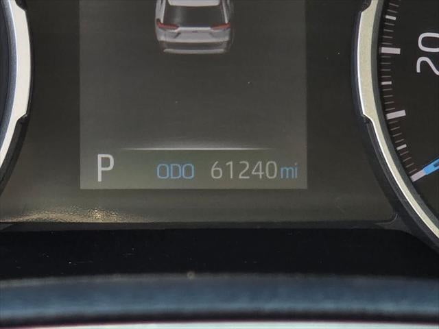 Toyota RAV4 Hybrid XLE 2021