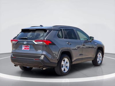 Toyota RAV4 Hybrid XLE 2021