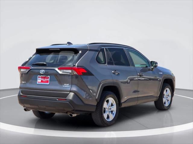 Toyota RAV4 Hybrid XLE 2021