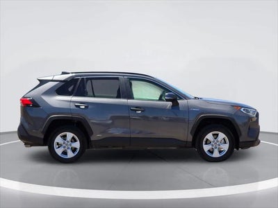 Toyota RAV4 Hybrid XLE 2021