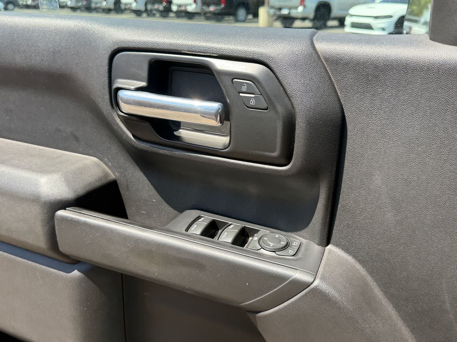 Chevrolet Silverado 1500 Custom 2021