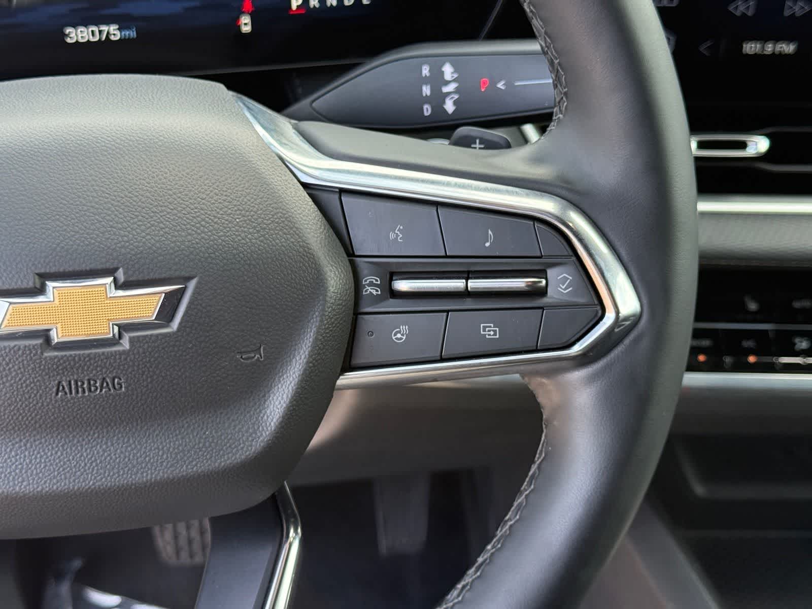 Chevrolet Equinox LT con tracción delantera, 2025