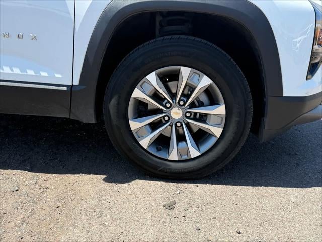 Chevrolet Equinox LT con tracción delantera, 2025
