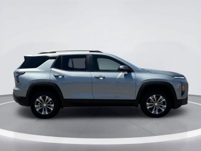 Chevrolet Equinox LT con tracción delantera, 2025