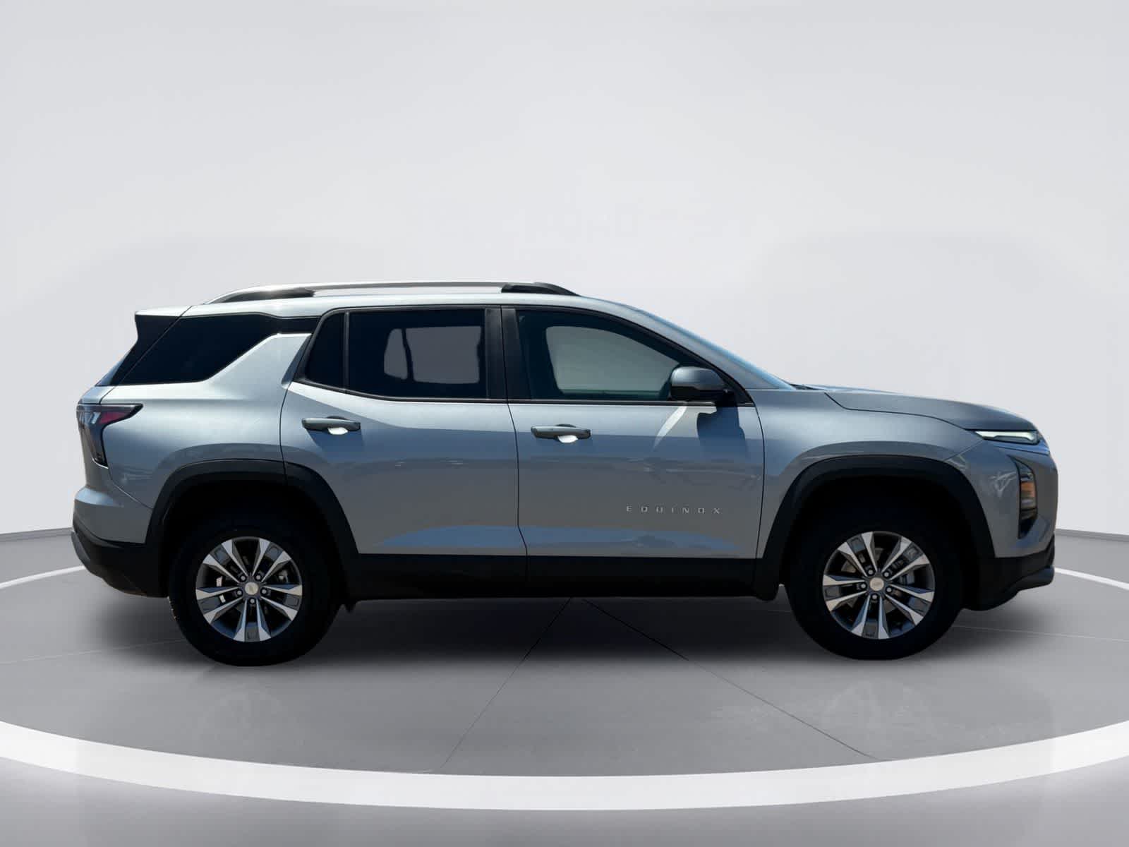 Chevrolet Equinox LT con tracción delantera, 2025