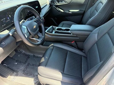 Chevrolet Equinox LT con tracción delantera, 2025