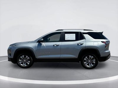 Chevrolet Equinox LT con tracción delantera, 2025