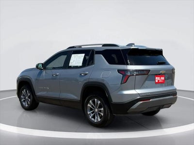 Chevrolet Equinox LT con tracción delantera, 2025