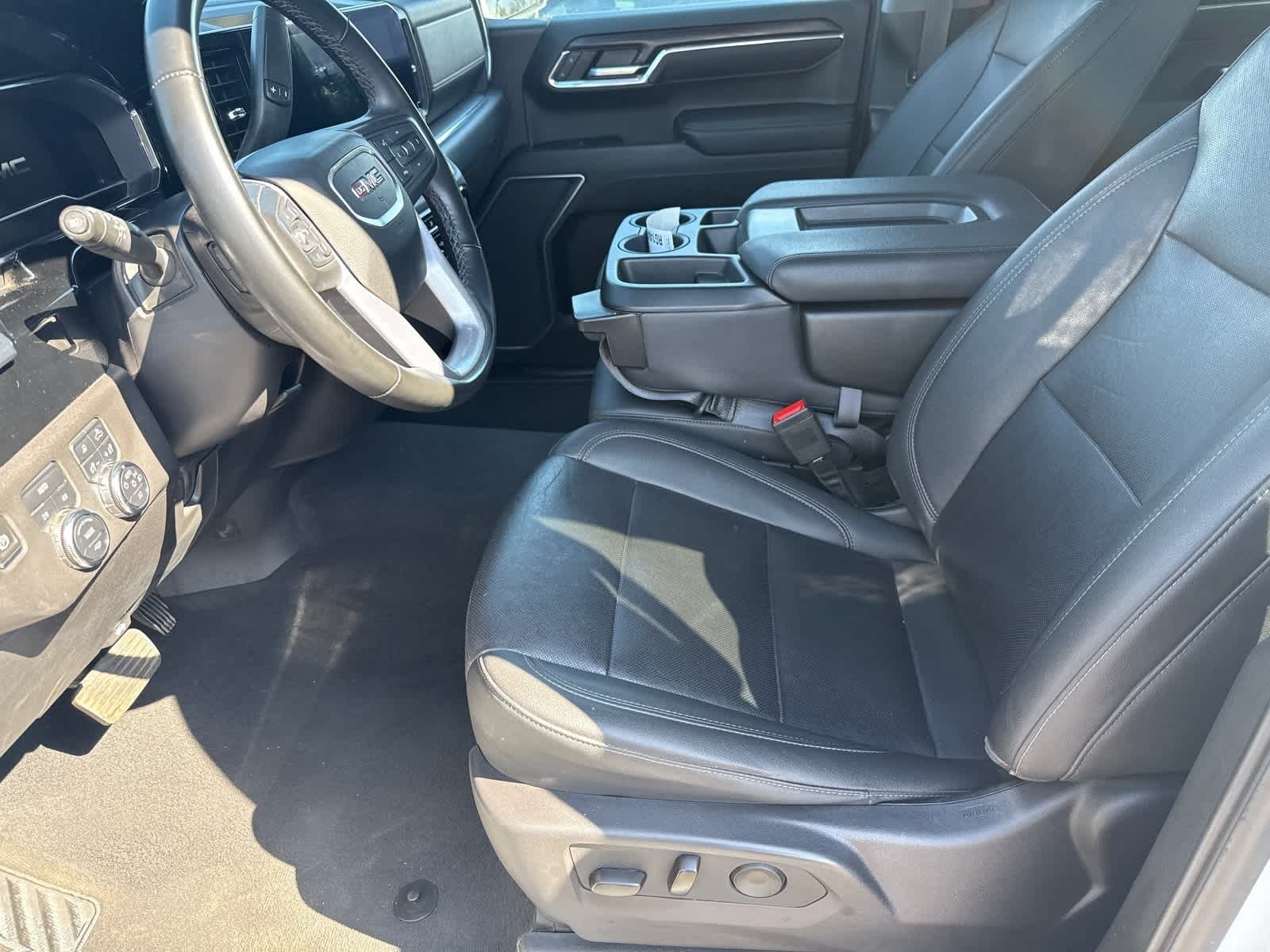 GMC Sierra 1500 SLT 2024