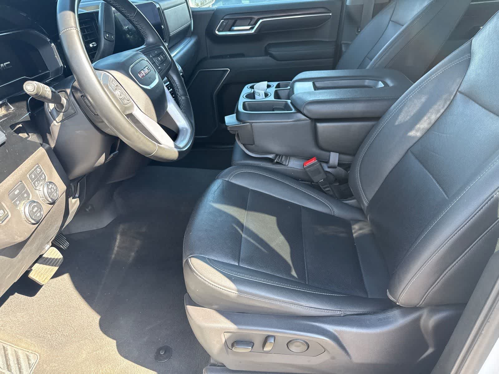 GMC Sierra 1500 SLT 2024