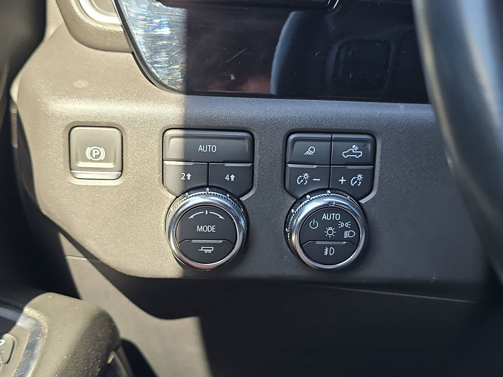 GMC Sierra 1500 SLT 2024