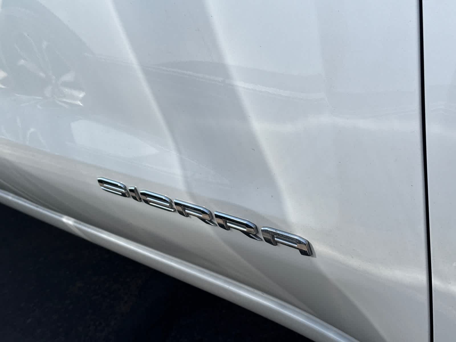 GMC Sierra 1500 SLT 2024