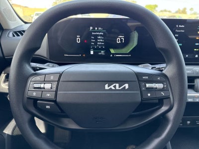 Kia K4 LXS 2025