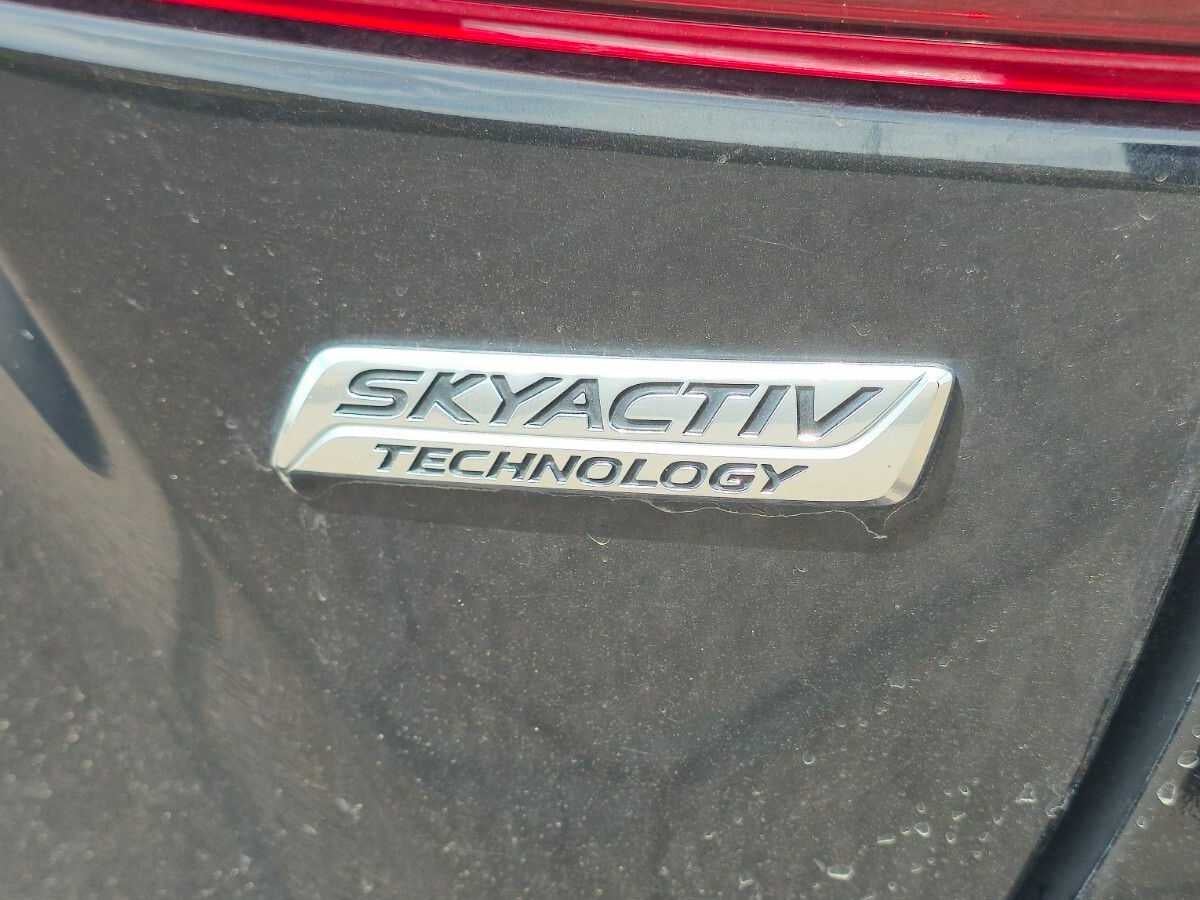 Mazda3 de 4 puertas Sport de 2018