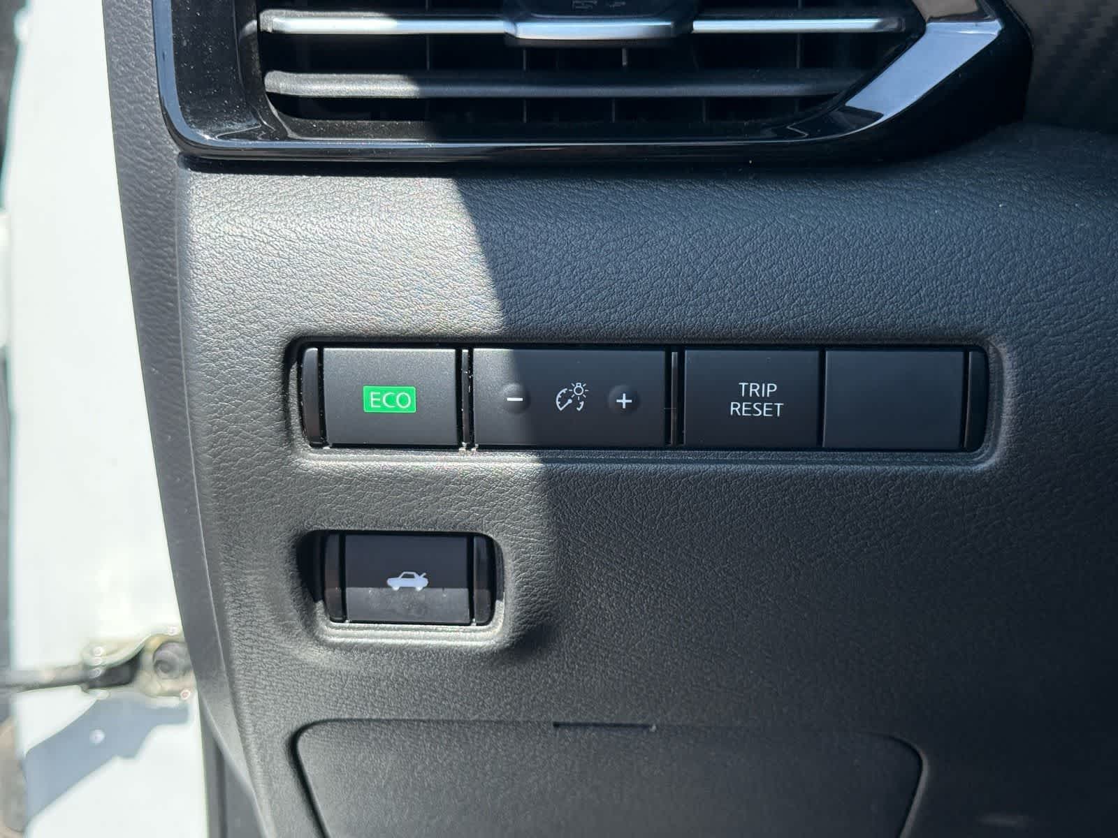 Nissan Sentra SR 2025