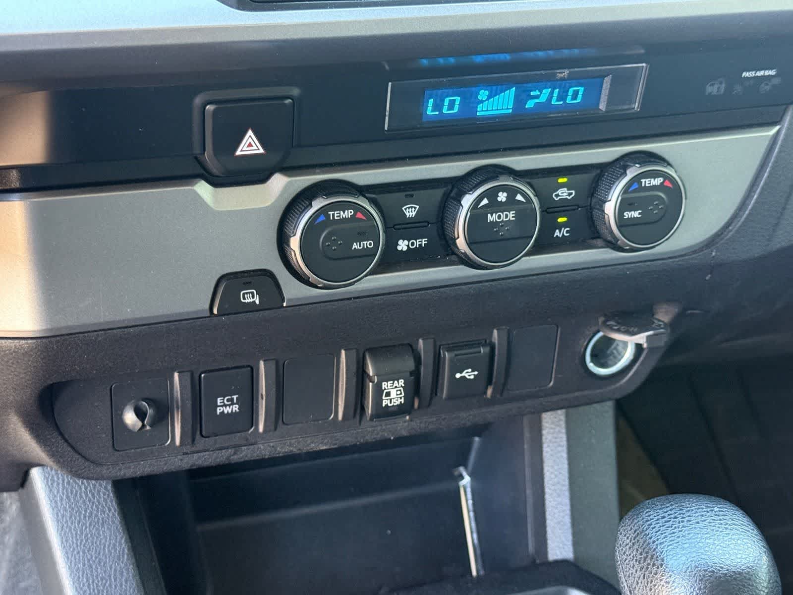 Toyota Tacoma SR5 2021