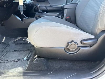 Toyota Tacoma SR 2022