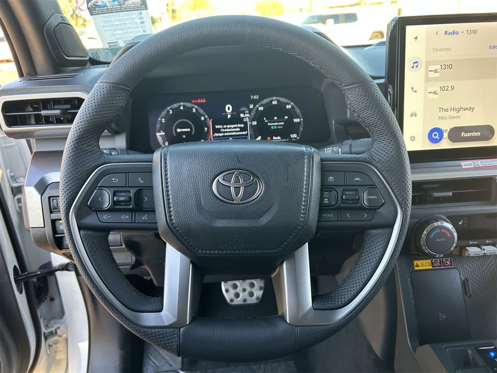 Toyota Tacoma TRD Sport Hybrid 2025