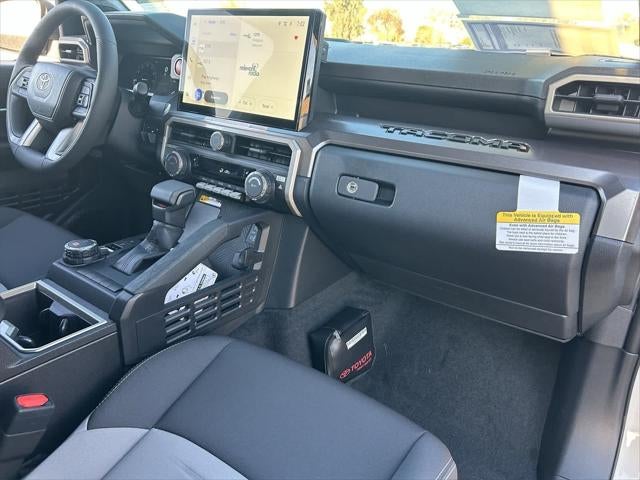 Toyota Tacoma TRD Sport Hybrid 2025