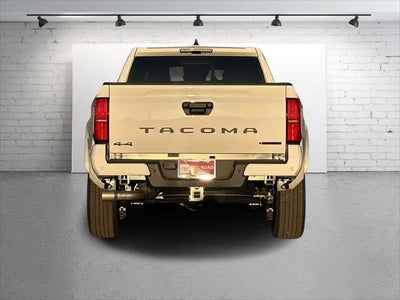 Toyota Tacoma TRD Sport Hybrid 2025