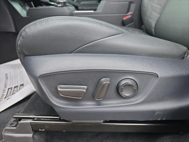 Toyota Tacoma TRD Off Road Hybrid 2025