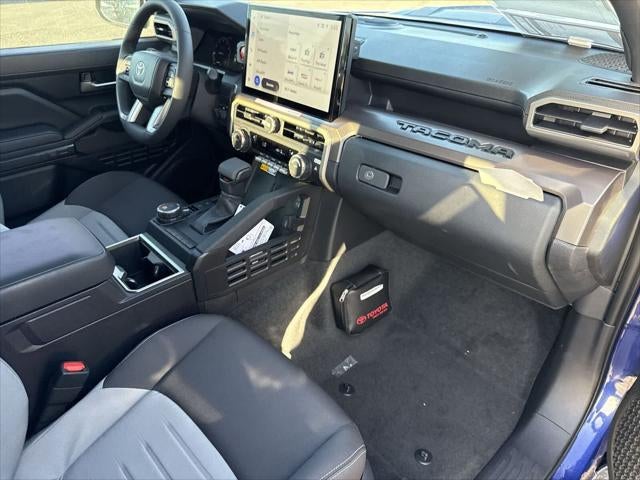 Toyota Tacoma TRD Sport Hybrid 2025