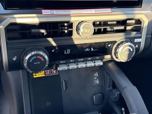 Toyota Tacoma TRD Sport Hybrid 2025