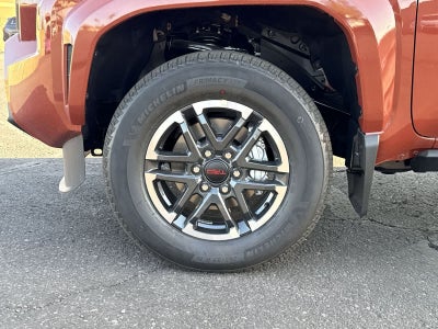 Toyota Tacoma TRD Sport Hybrid 2025