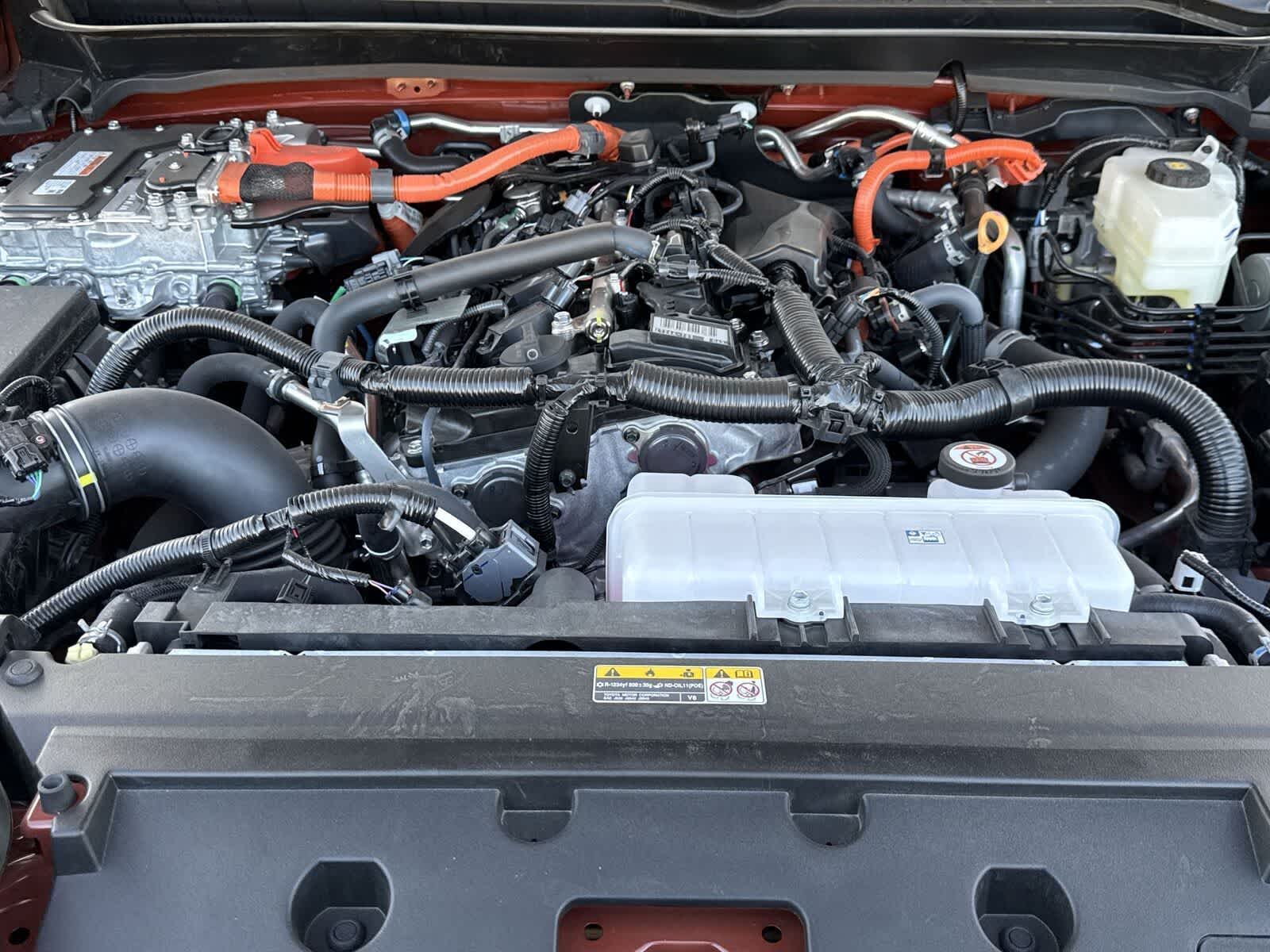 Toyota Tacoma TRD Sport Hybrid 2025